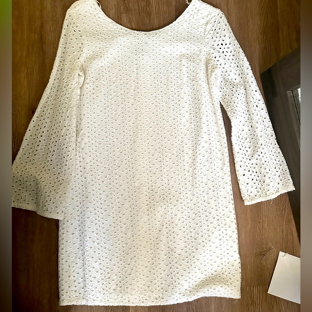 White lace dress